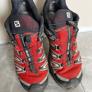 Salomon Trail Running Shoes Men’s Size 10